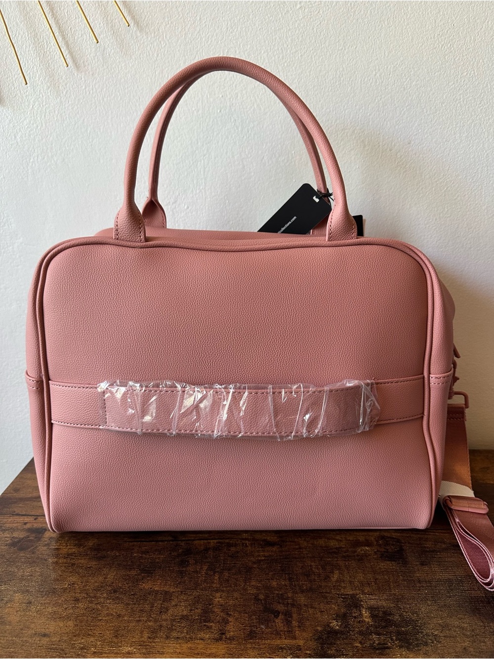 Bugatti Lagos Pink Duffle Bag Weekender with Crossbody Strap Faux Leather NWT - Picture 5 of 10